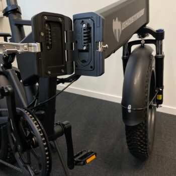 IMG 6960 pdf DOUCHEBIKE 750W STILETTE Elcykel DOUCHEBIKE 750W STILETTE - Hydrauliska bromsar - Räckvidd 70km - Hopfällbar