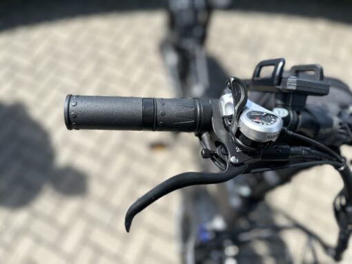 image00010 3 scaled 1 DOUCHEBIKE 750W STILETTE Electric Bike DOUCHEBIKE 750w STILETTE - Hydraulic Brakes - Range 70 Km - Foldable
