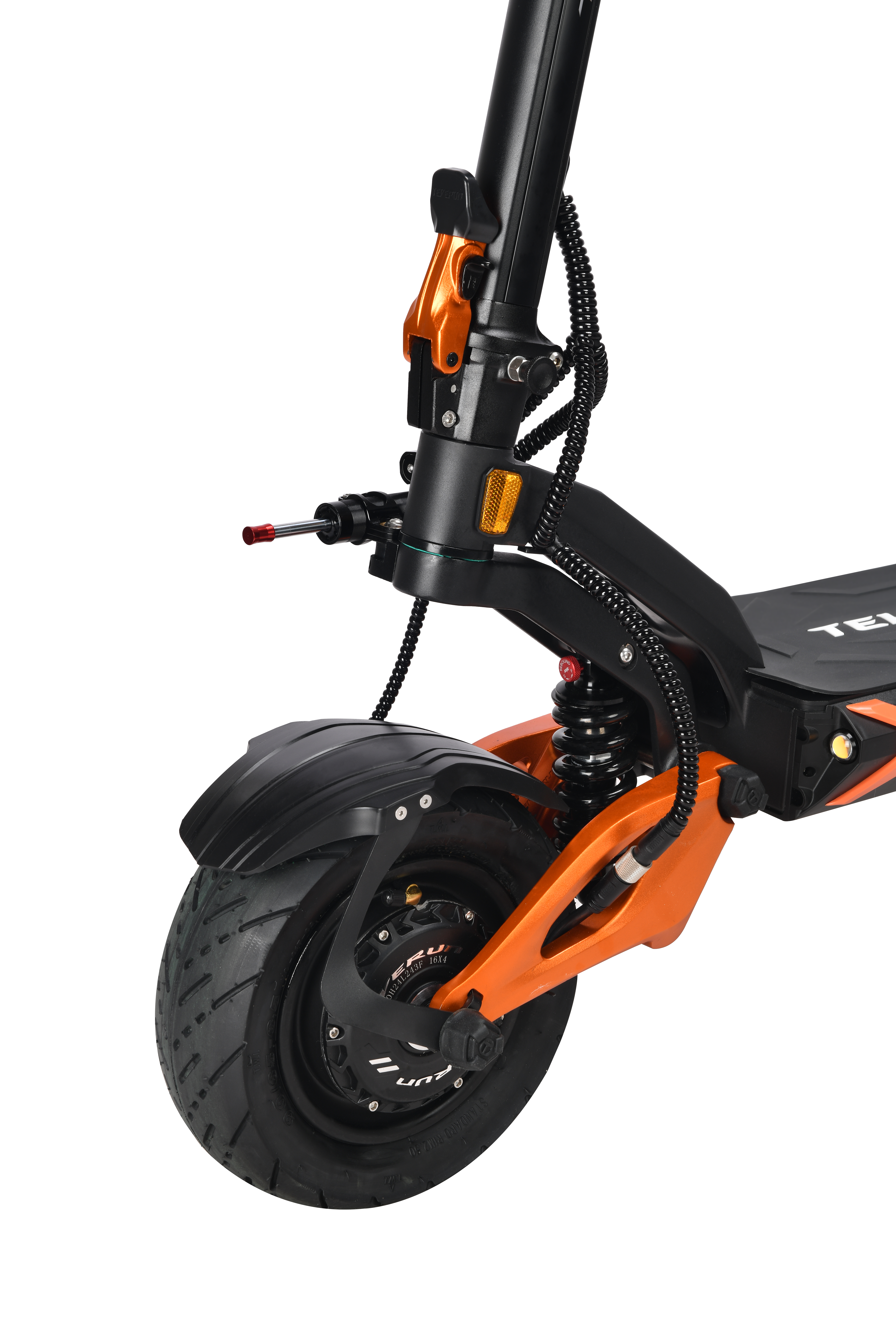 12 12 Teverun Blade GT II – patinete eléctrico de primera calidad con una velocidad máxima de 85 km/h, hasta 80 km de autonomía, motores duales y equipamiento de seguridad completo. TEVERUN Blade GT II