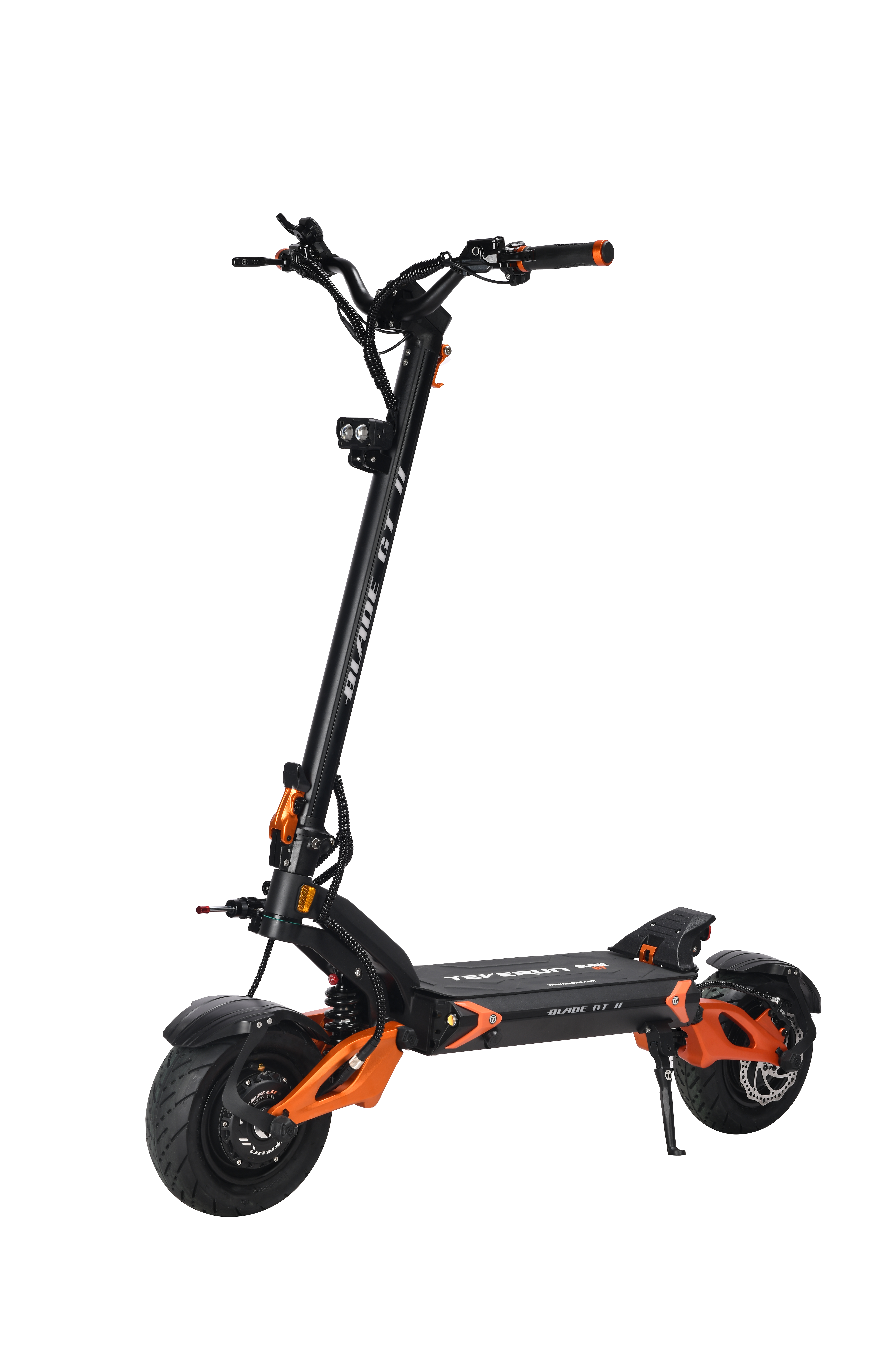 8 8 Teverun Blade GT II – patinete eléctrico de primera calidad con una velocidad máxima de 85 km/h, hasta 80 km de autonomía, motores duales y equipamiento de seguridad completo. TEVERUN Blade GT II